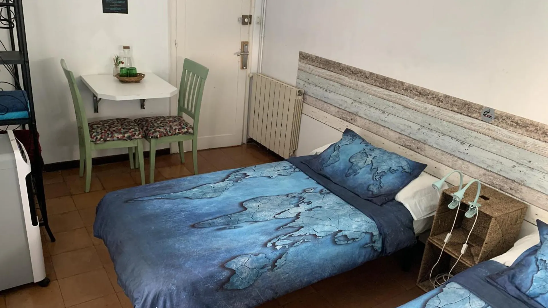 Hostel Can Cocollona Girona Spain